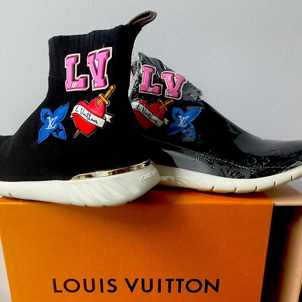 Louis Vuitton Women sick trainer size 7